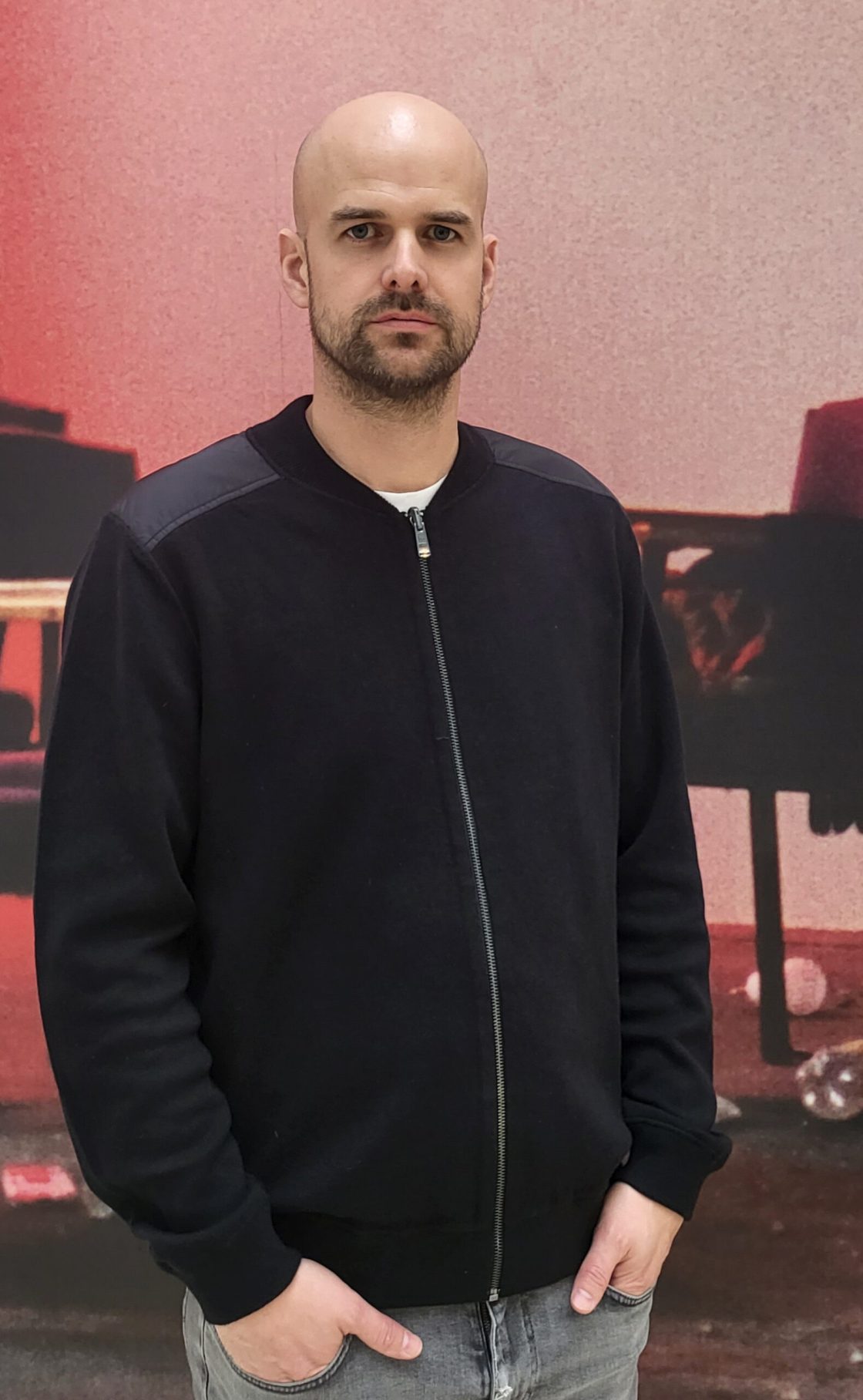 THOMAS  CEO / PRODUCER